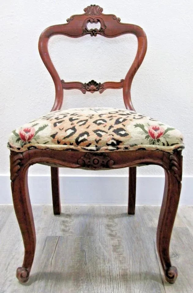 Antique Victorian Carved Walnut Balloon Back Occasional Side Chair - 3