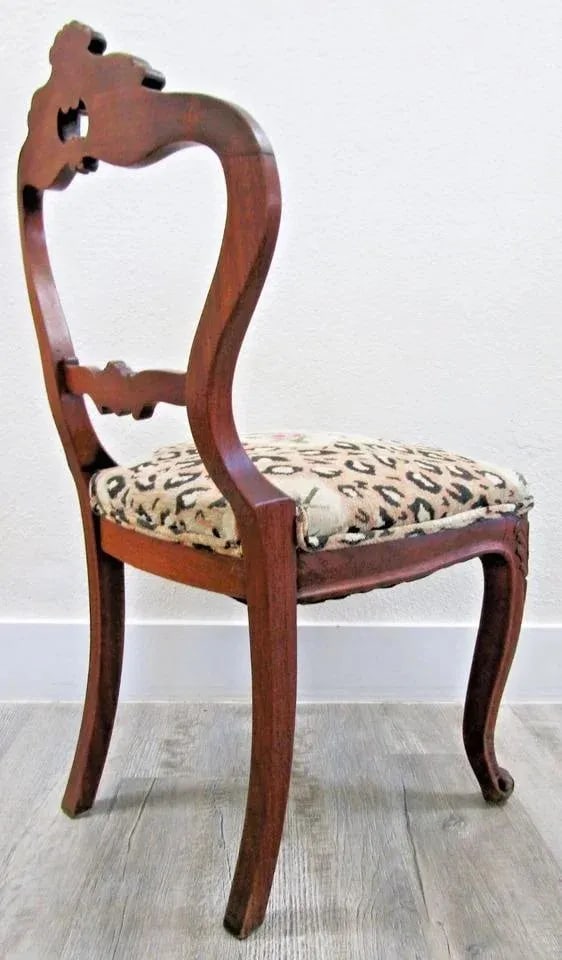 Antique Victorian Carved Walnut Balloon Back Occasional Side Chair - 8
