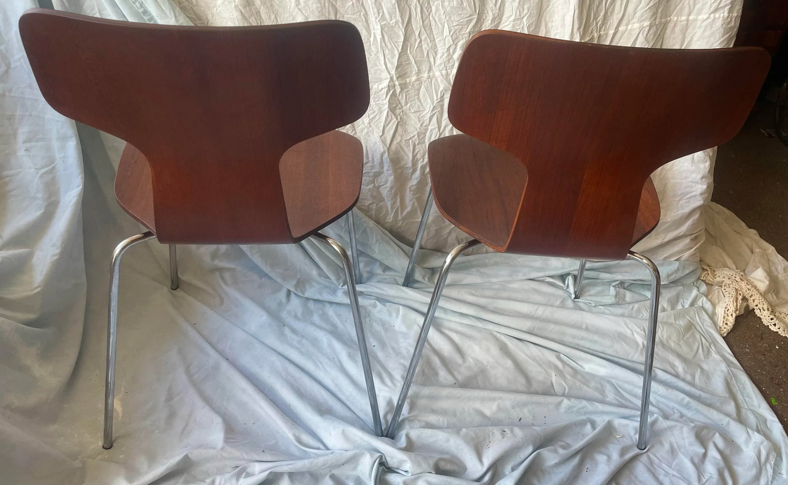 Fritz Hansen Denmark 1974 Plywood Hammer Stackable Chairs Set of 2 Refinished - 4