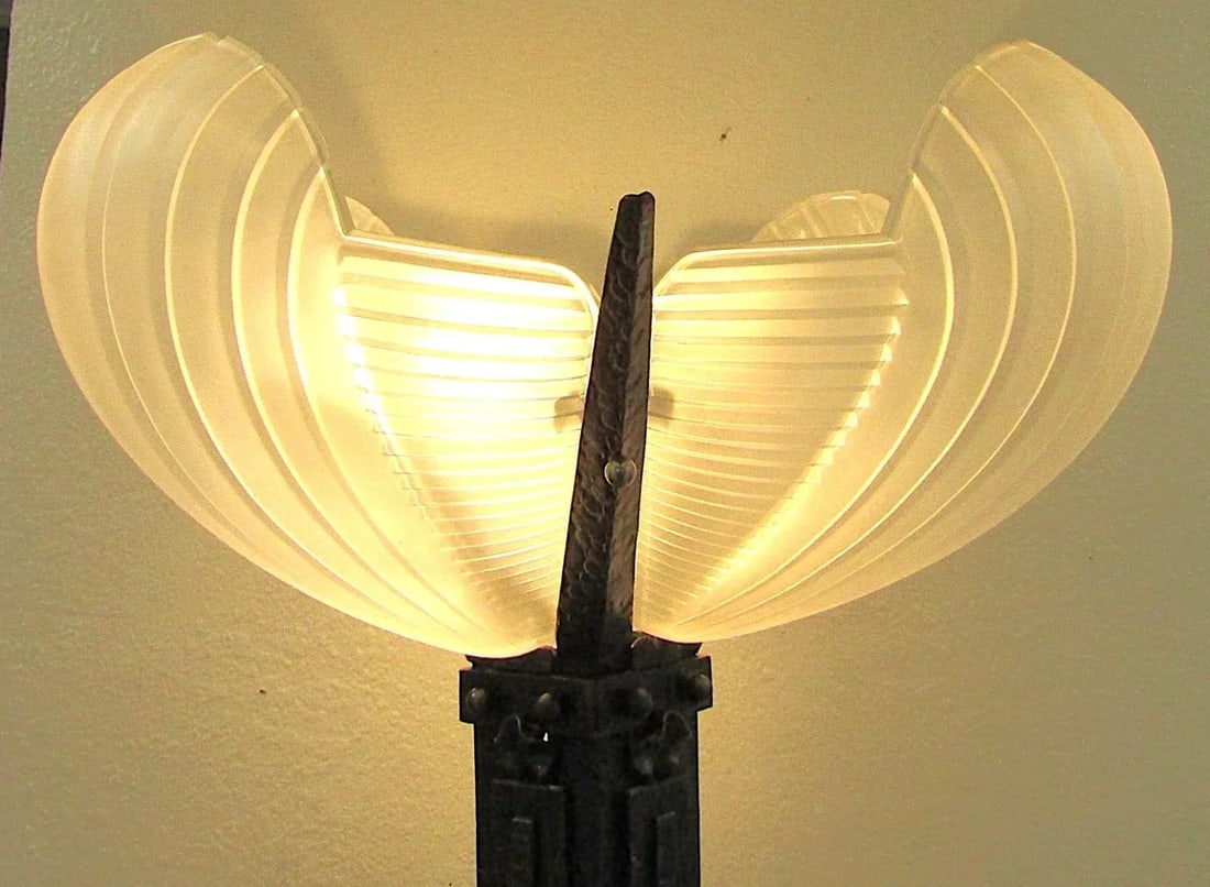 1930s French Art Deco Wrought Iron and Sculpted Frosted Glass Torchiere Floor Lamp Attributed to Ate - 15