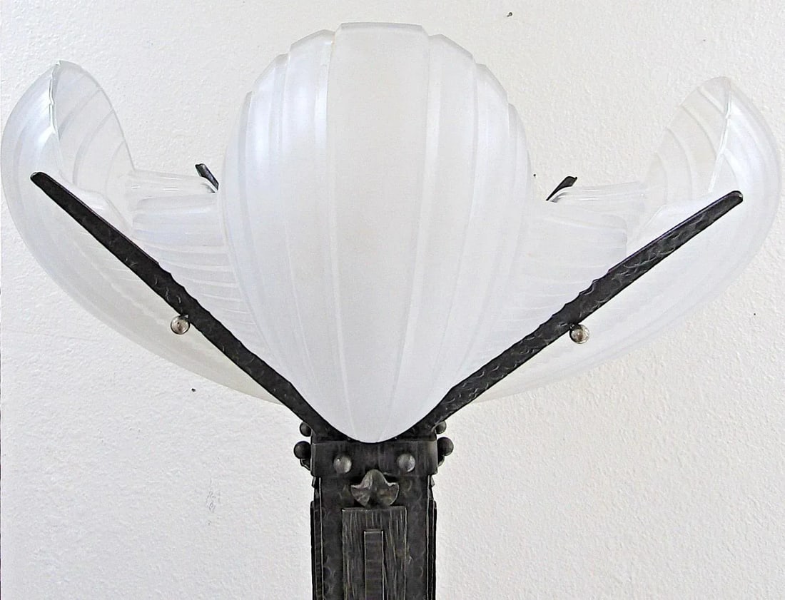 1930s French Art Deco Wrought Iron and Sculpted Frosted Glass Torchiere Floor Lamp Attributed to Ate - 6