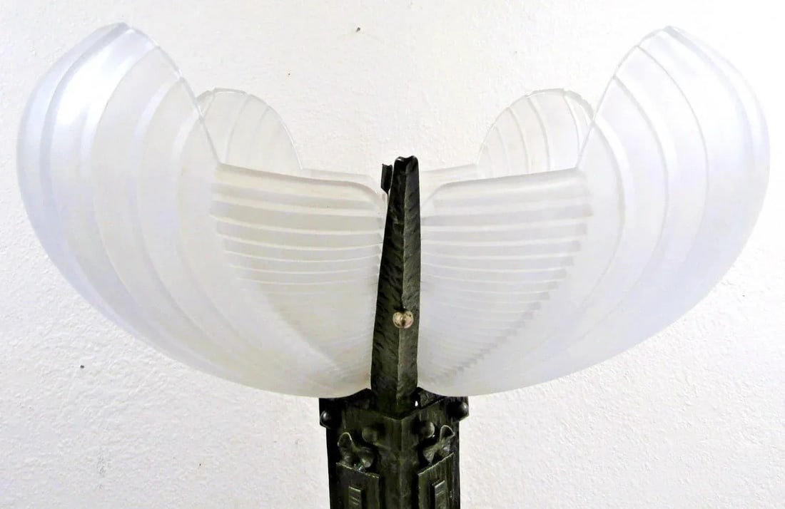 1930s French Art Deco Wrought Iron and Sculpted Frosted Glass Torchiere Floor Lamp Attributed to Ate - 7
