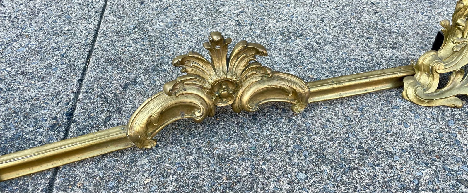Late 19th Century French Rococo Floral & Swirl Pattern Chenets & Fender 3 PCS Set - 5