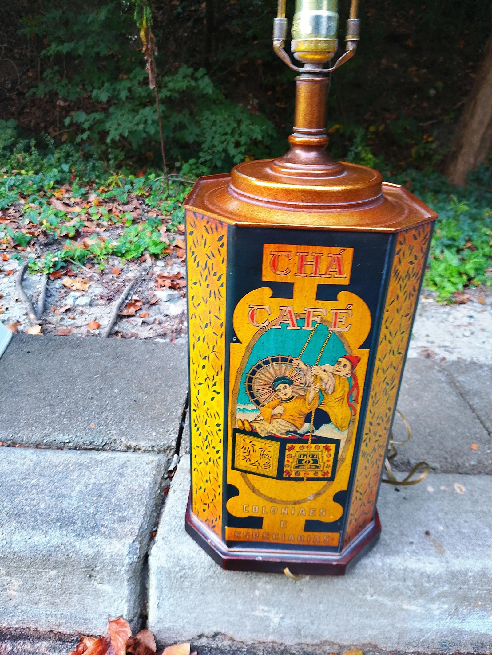 Vintage Frederick Cooper Tin Tea Canister Lamp With Silk Shade - 2