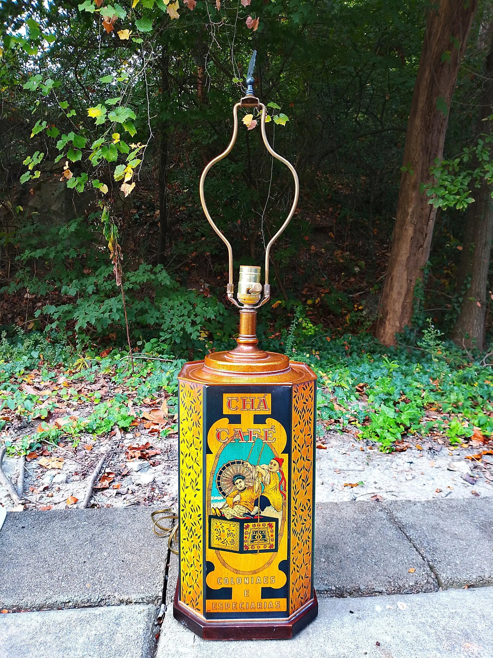 Vintage Frederick Cooper Tin Tea Canister Lamp With Silk Shade - 3