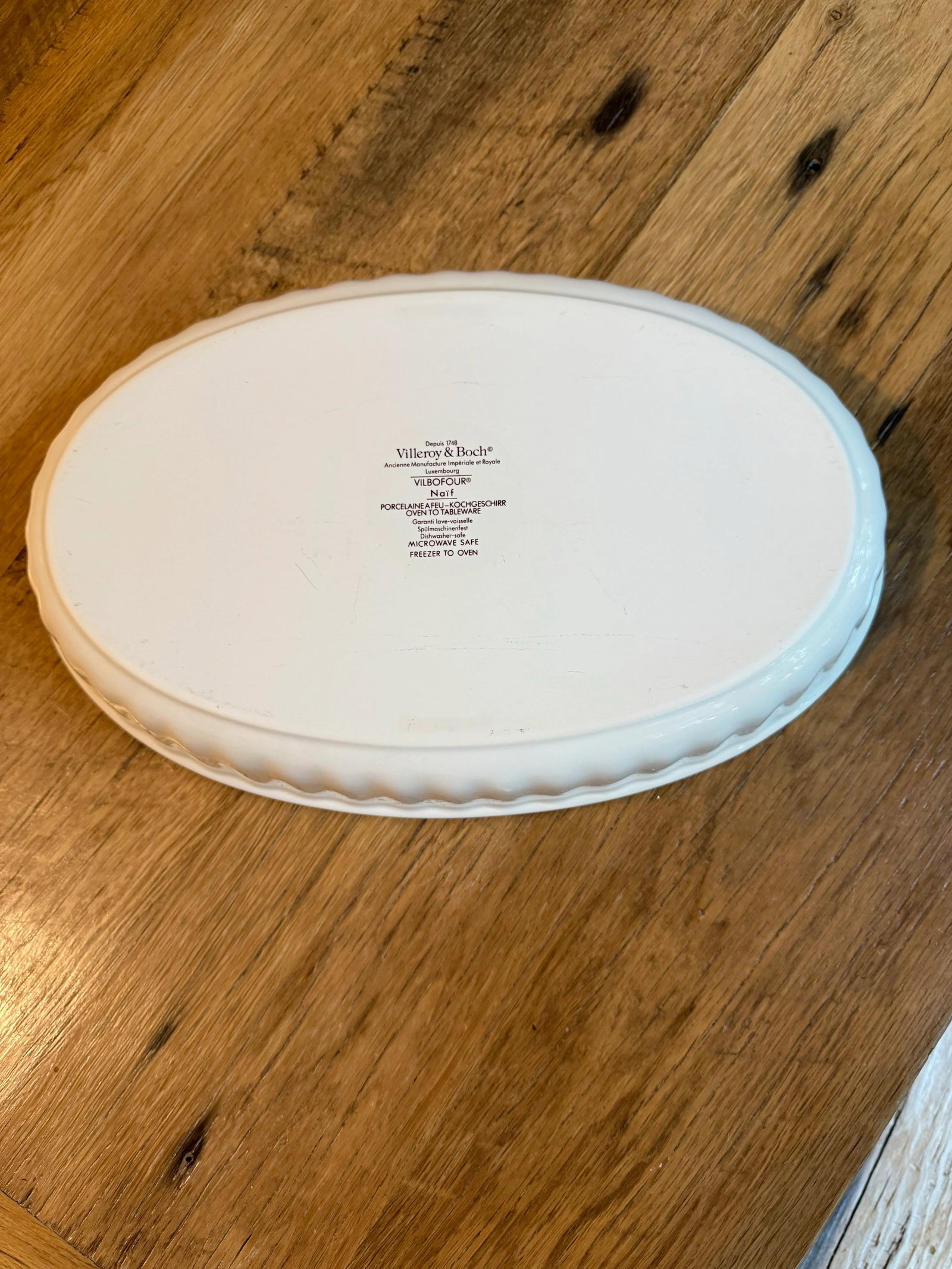 Villeroy & Boch Large Oval Casserole Porcelain Baker - 8