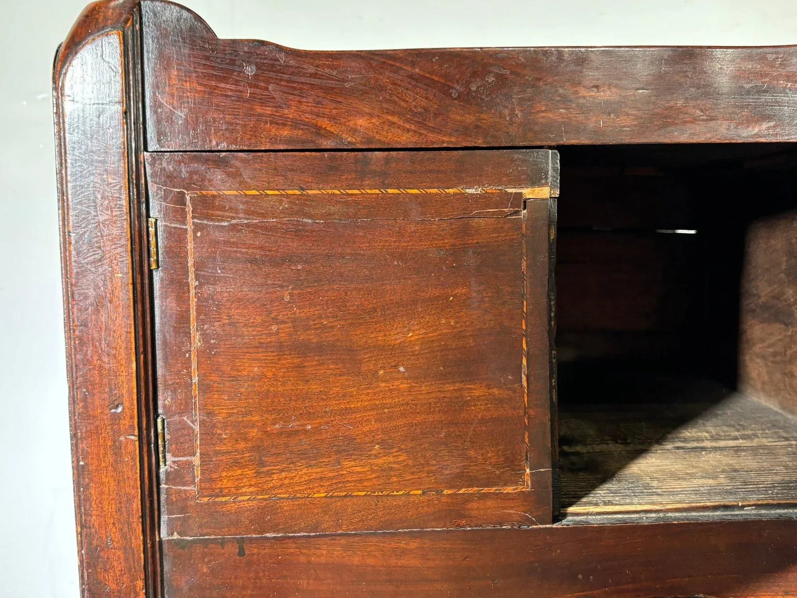 Late 18th Century George III Bedside Table - Banded and Inlaid Mahogany - 6