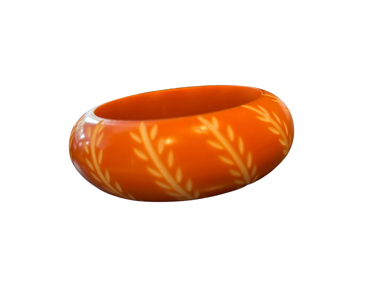 Vintage Bakelite Bangle Bracelet in Chunky Orange With Carved White Floral and Leaf Design, Domed - 5