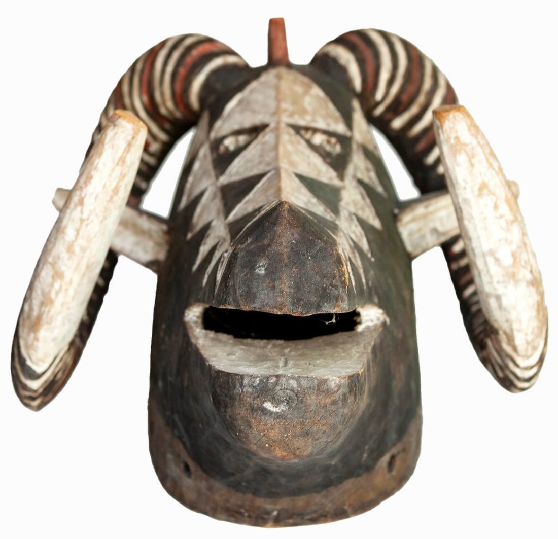 Vintage Carved African Wood Mask, Large - 8