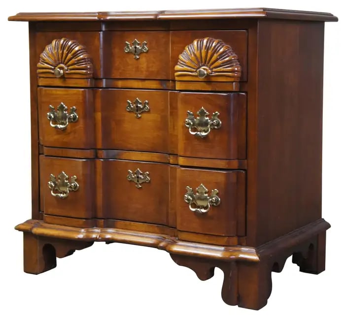 1980s Lexington Furniture Vintage Cherry Wood Goddard Block Front Chest of Drawers Nightstand or Sid - 3