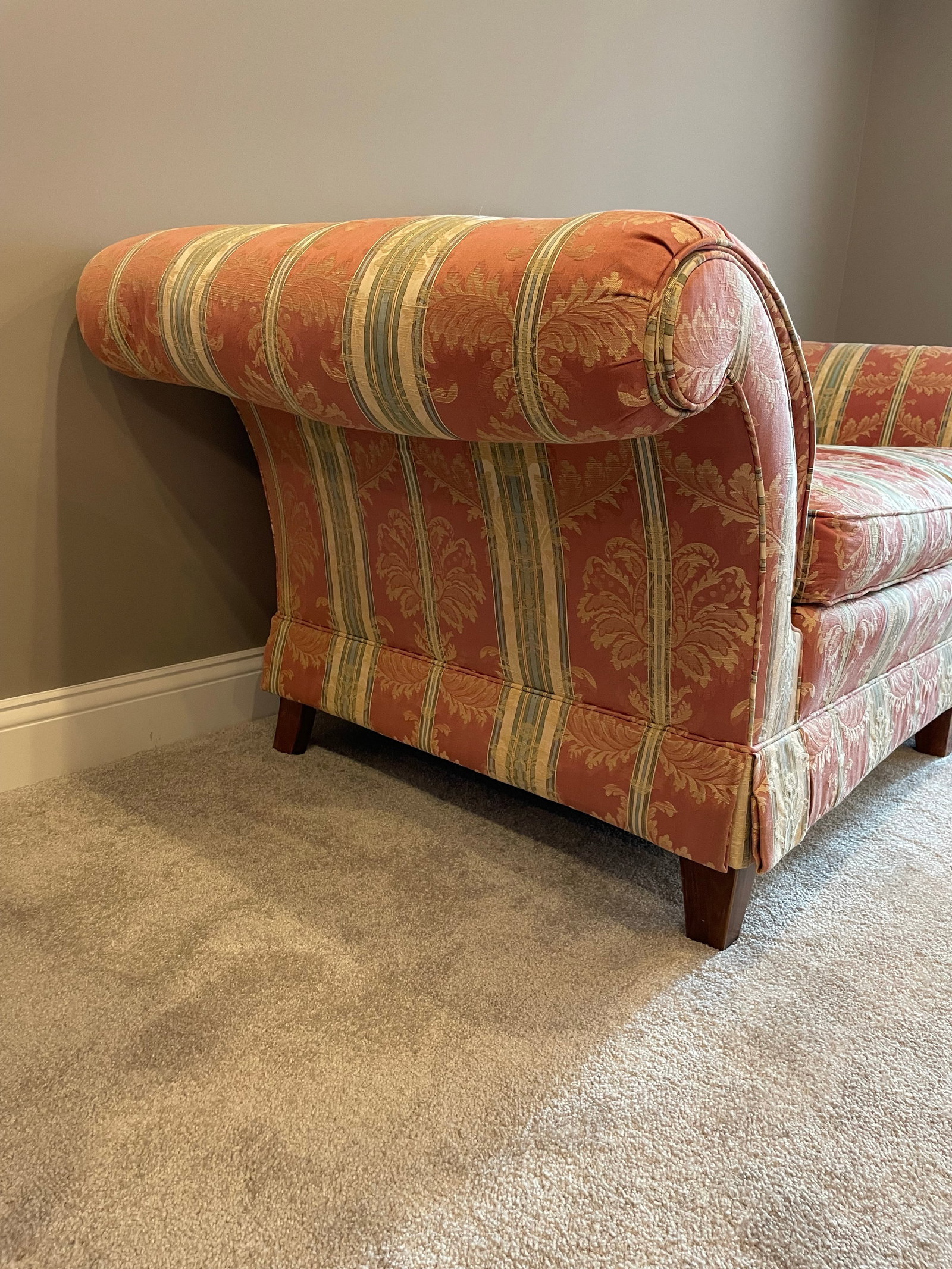 Southwood Chippendale Camelback Sofa - 8