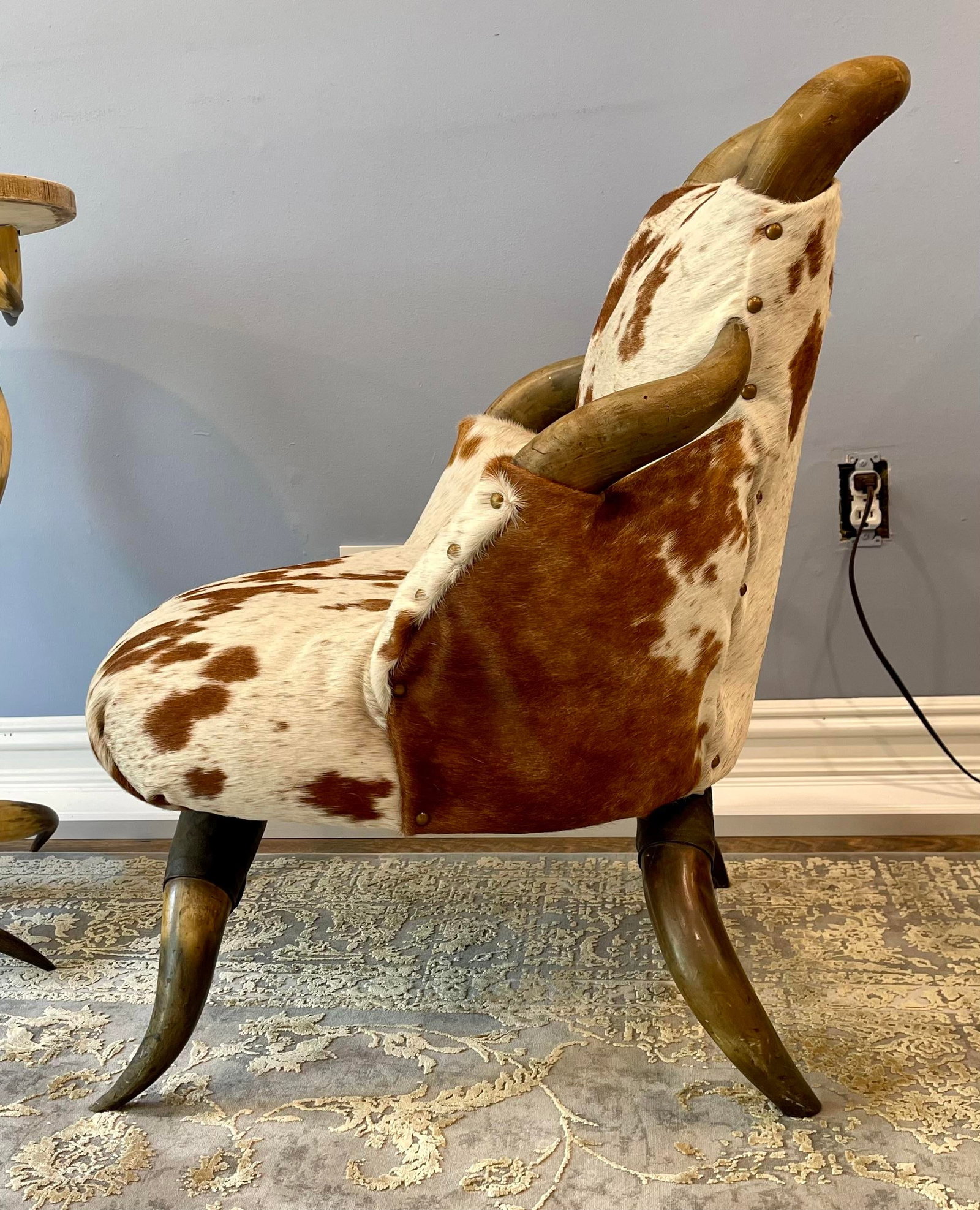 Antique Victorian Texas Long Horn Slipper Chair - 2