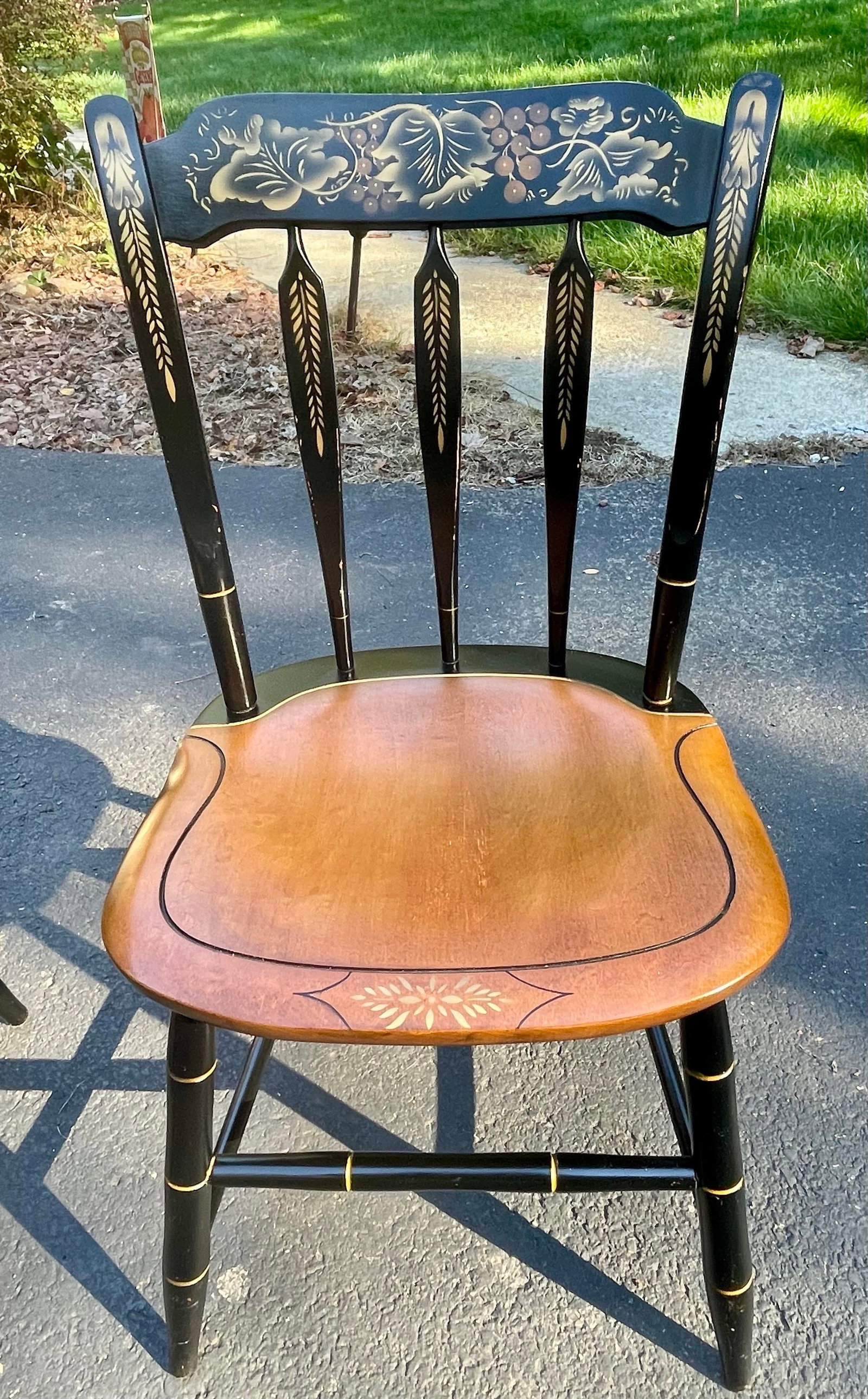 Mid 20th Century Hitchcock Ebonized Arrow Back Windsor Style Dide Chair - 6