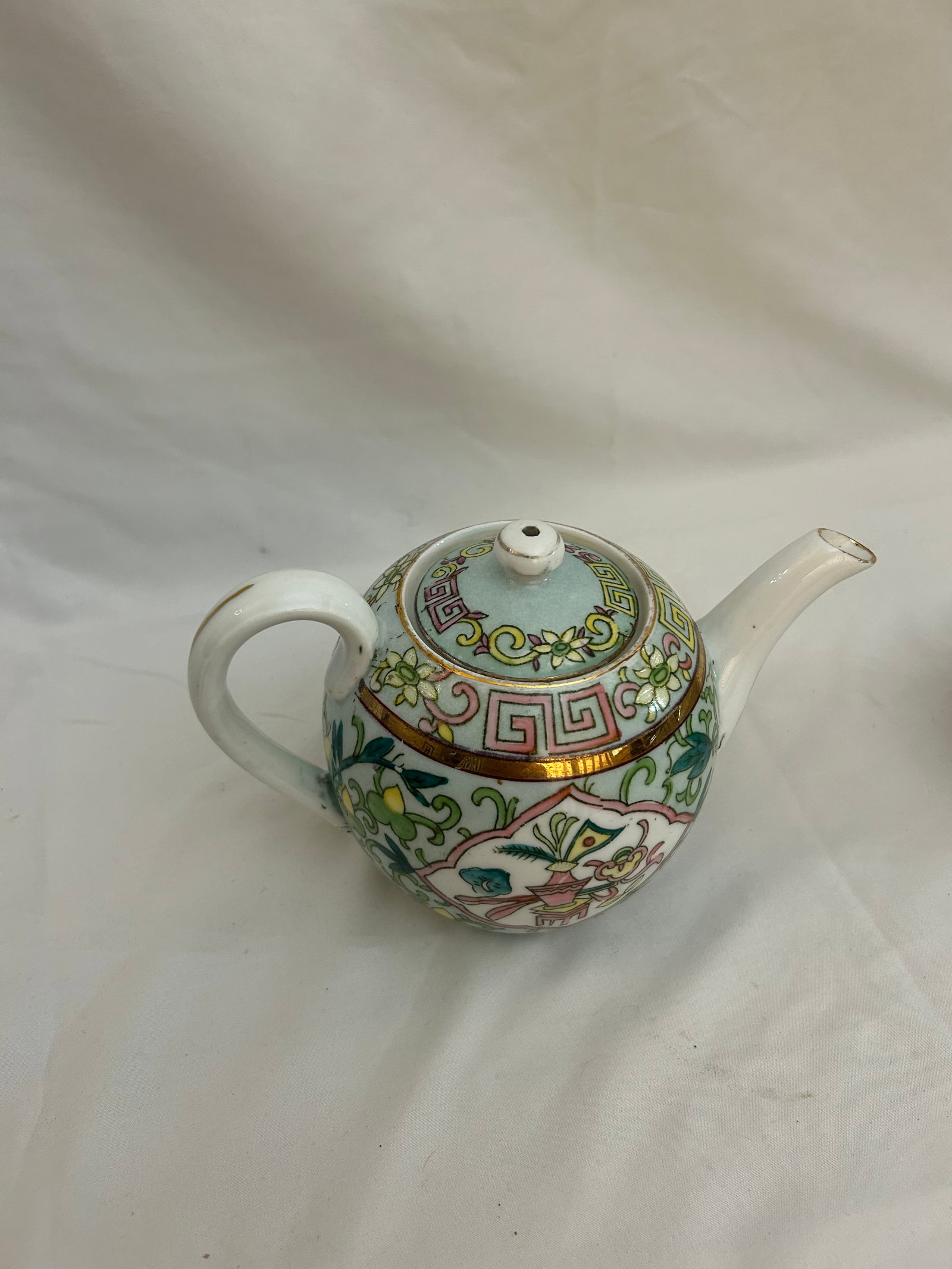Imperial Gardner Porcelain - Chinese-Taste Ensemble (6 Pieces) - 10
