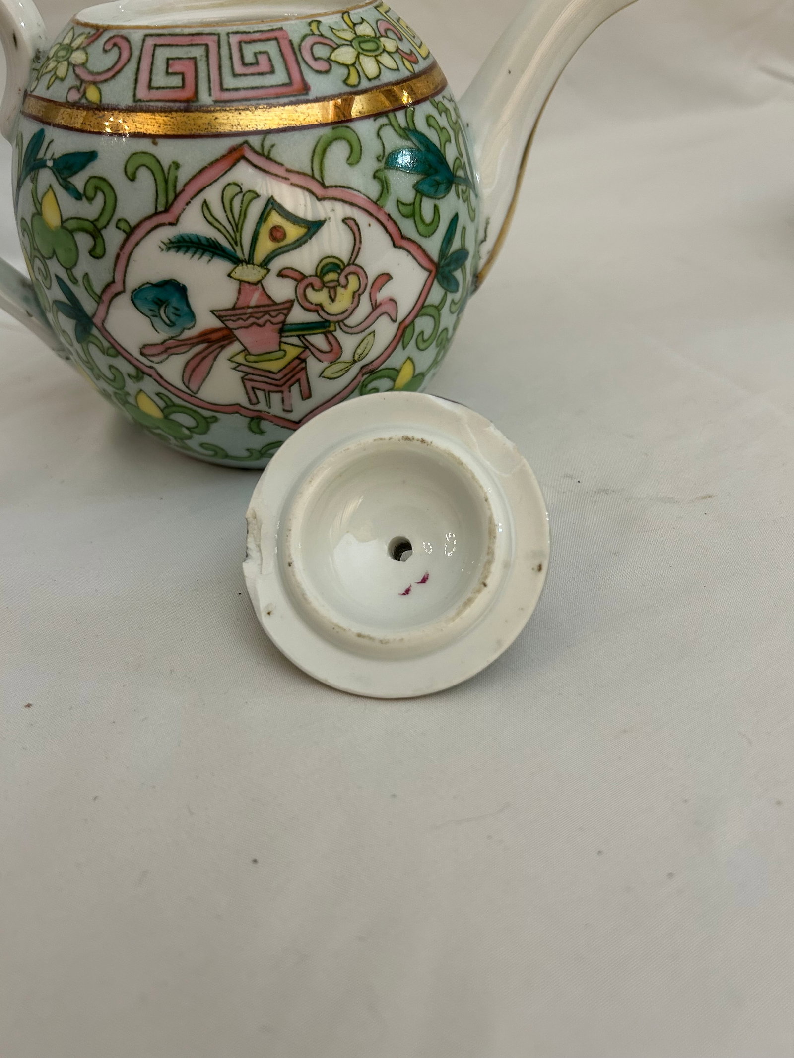 Imperial Gardner Porcelain - Chinese-Taste Ensemble (6 Pieces) - 12