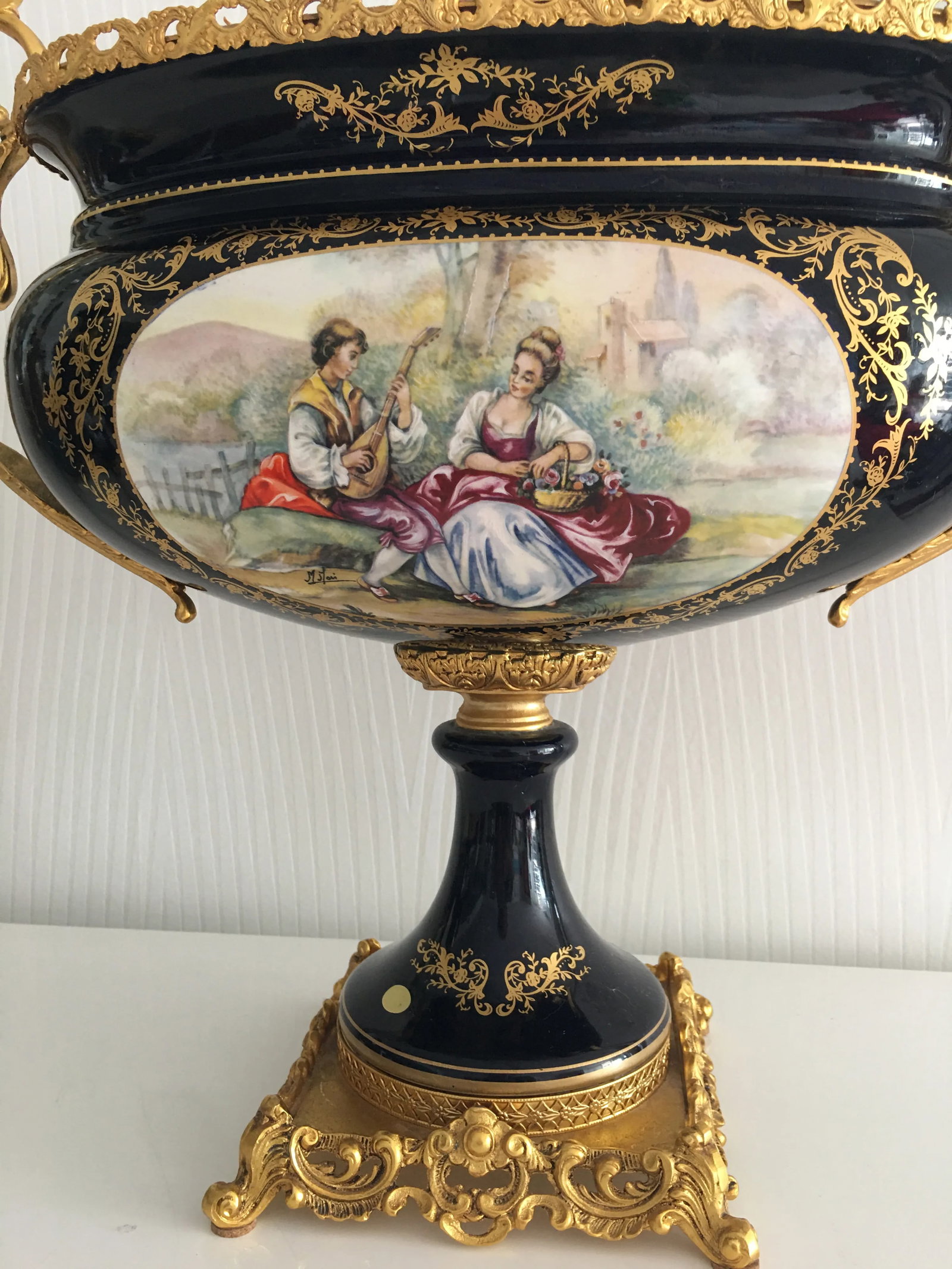 Late 19th Century Acf Victorian Romantic French Porcelain Gilt Vase - 2