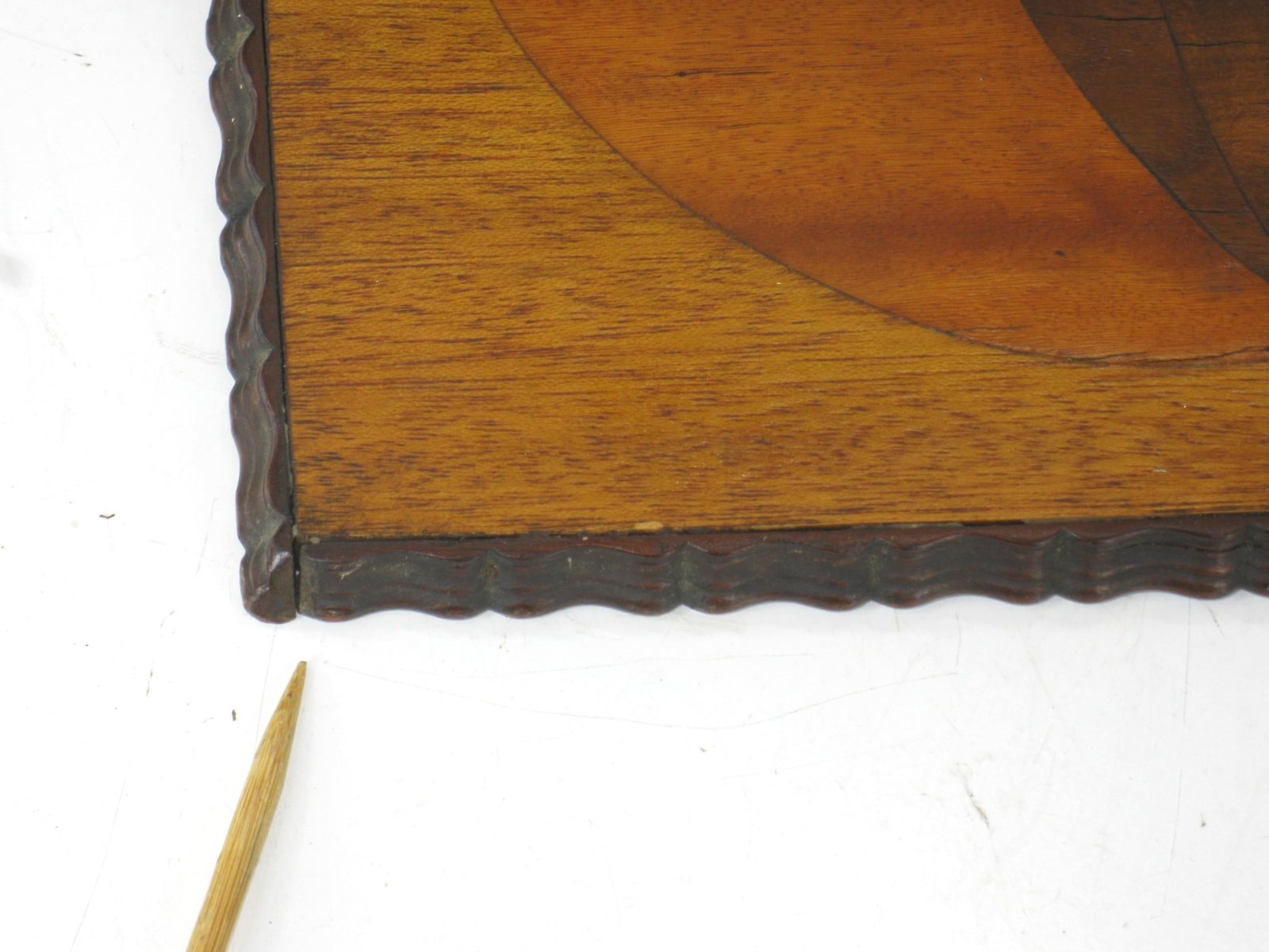 Mid 20th Century Rare Art Deco, Circle Marquetry Wooden Tray Mod Era, Mid Century Modern - 18