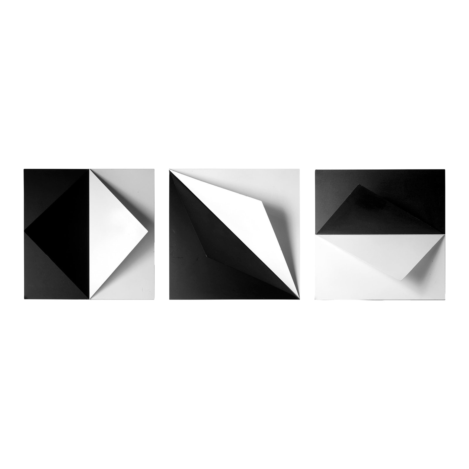 Set of 3, Vintage 3d Metal Wall Sculpture: Set of 3, Vintage 3D Metal Wall Sculpture. Each individual metal piece is 16"WX16"Hx4"D. Black and white. There are options for how each piece can be hung. Condition: Alterations: Original Condition