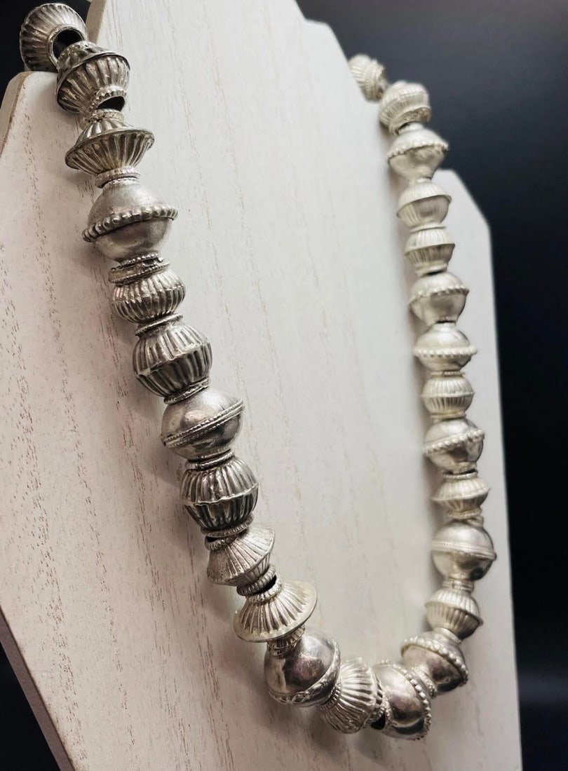 Antique Afghani Silver Balochi Bead Necklace. Antique Afghanistan Jewelry - 3