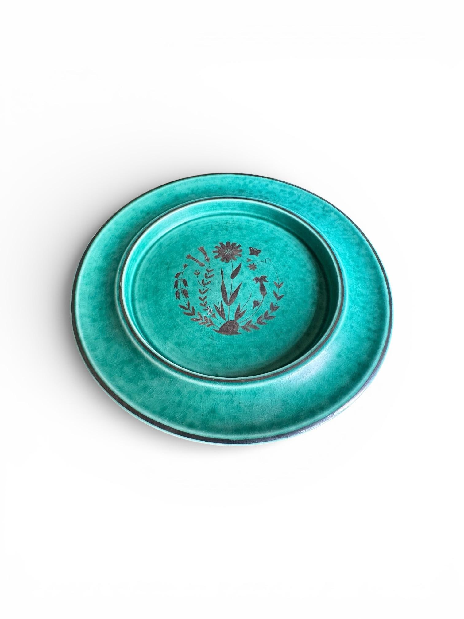 1940s Wilhelm Kage for Gustavsberg Pair of Floral "Argenta" Teal Stoneware Plates, Sweden - 3