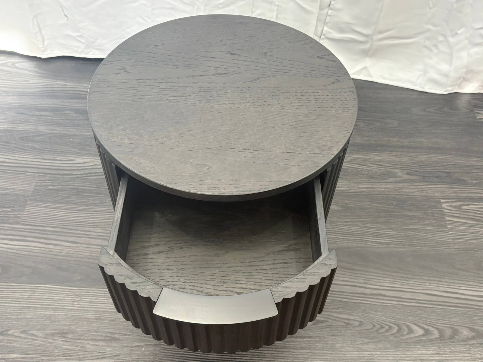 Rh Byron Closed Bedside Table - 20" - 11