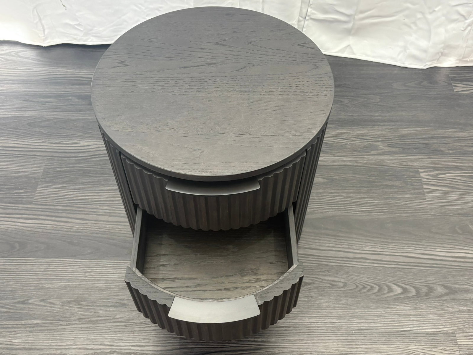 Rh Byron Closed Bedside Table - 20" - 16