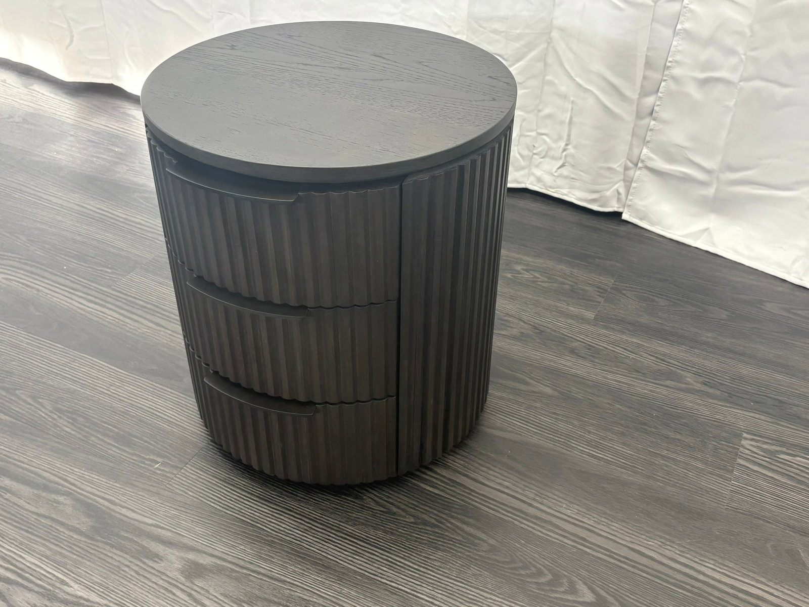 Rh Byron Closed Bedside Table - 20" - 17
