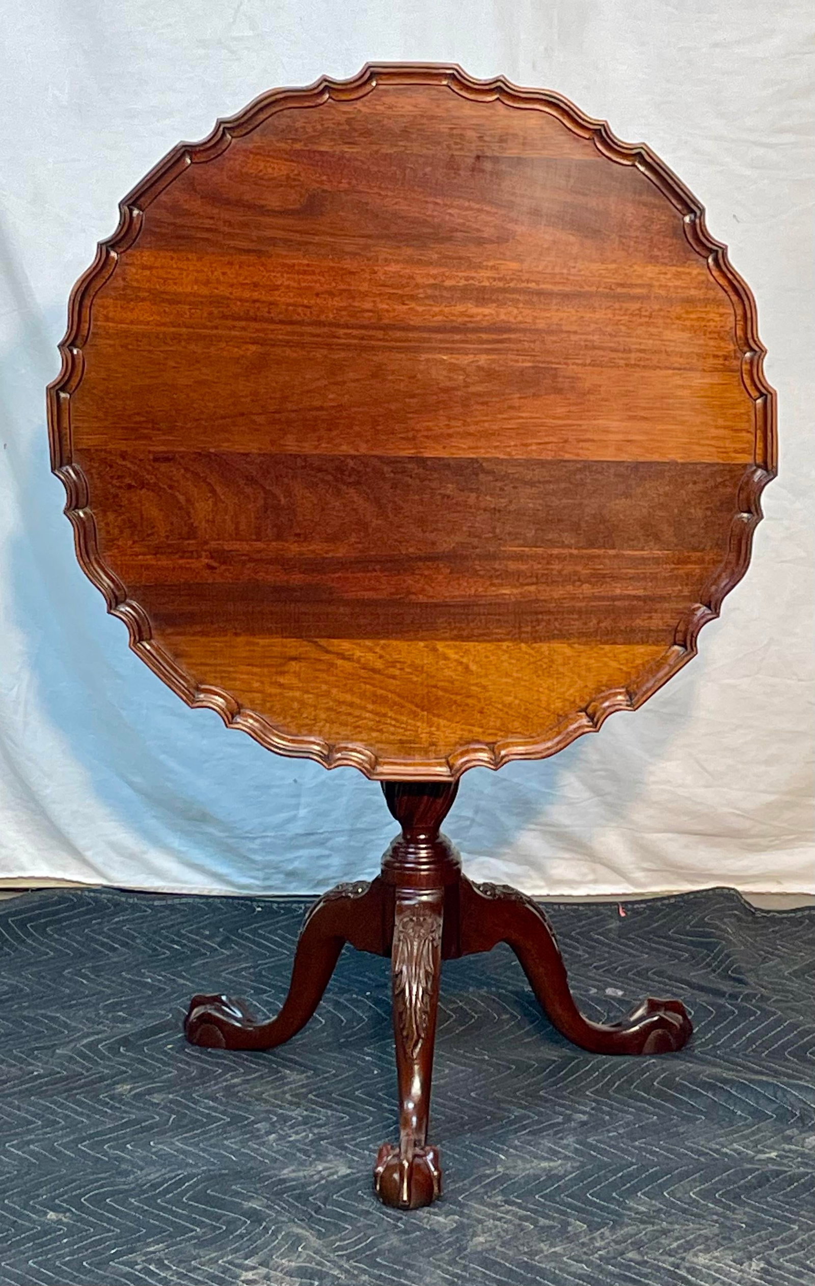Late 20th Century L & J. G. Stickley Mahogany Pie Crust Tea Table With Flip Top - 17