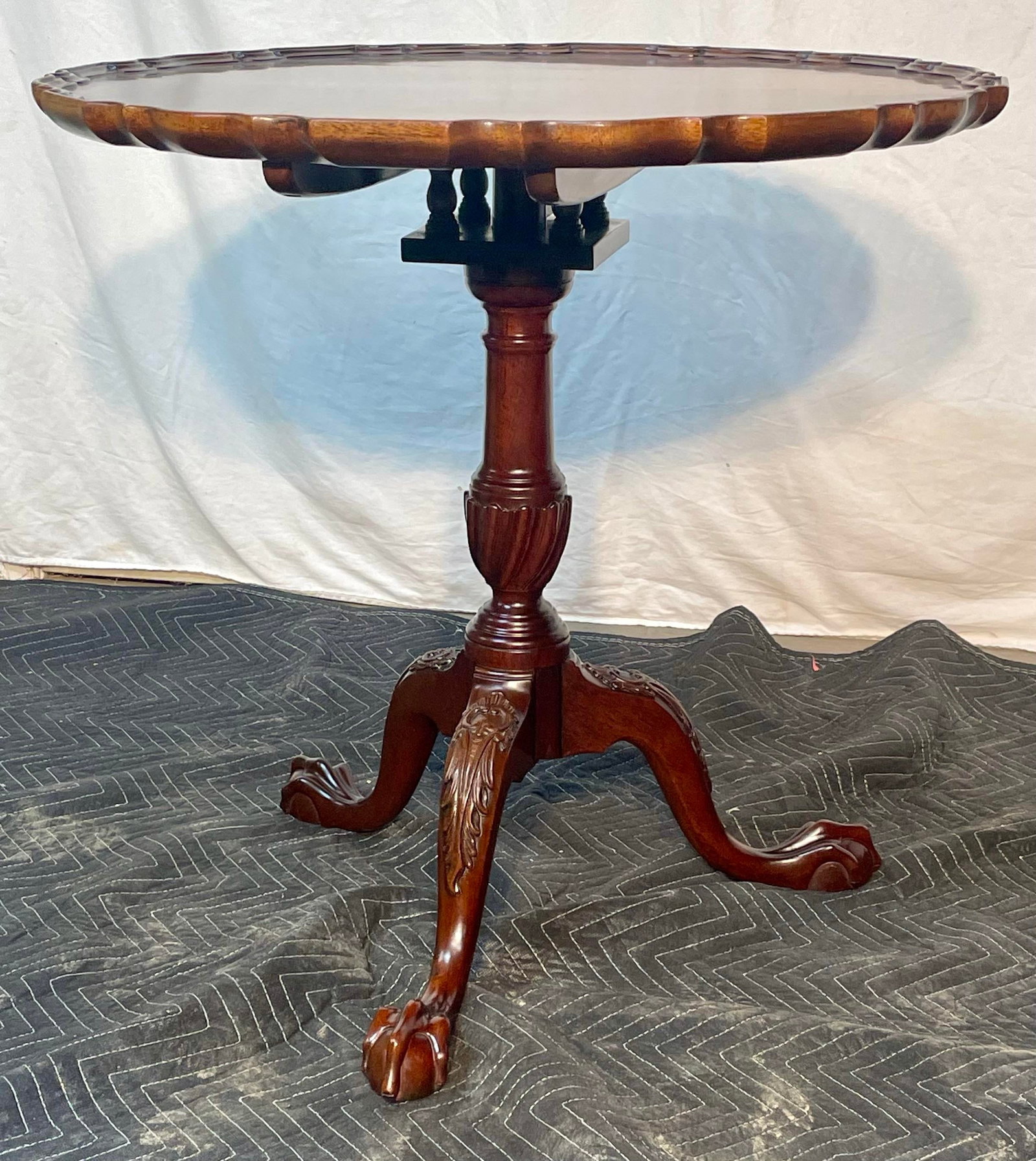 Late 20th Century L & J. G. Stickley Mahogany Pie Crust Tea Table With Flip Top - 6