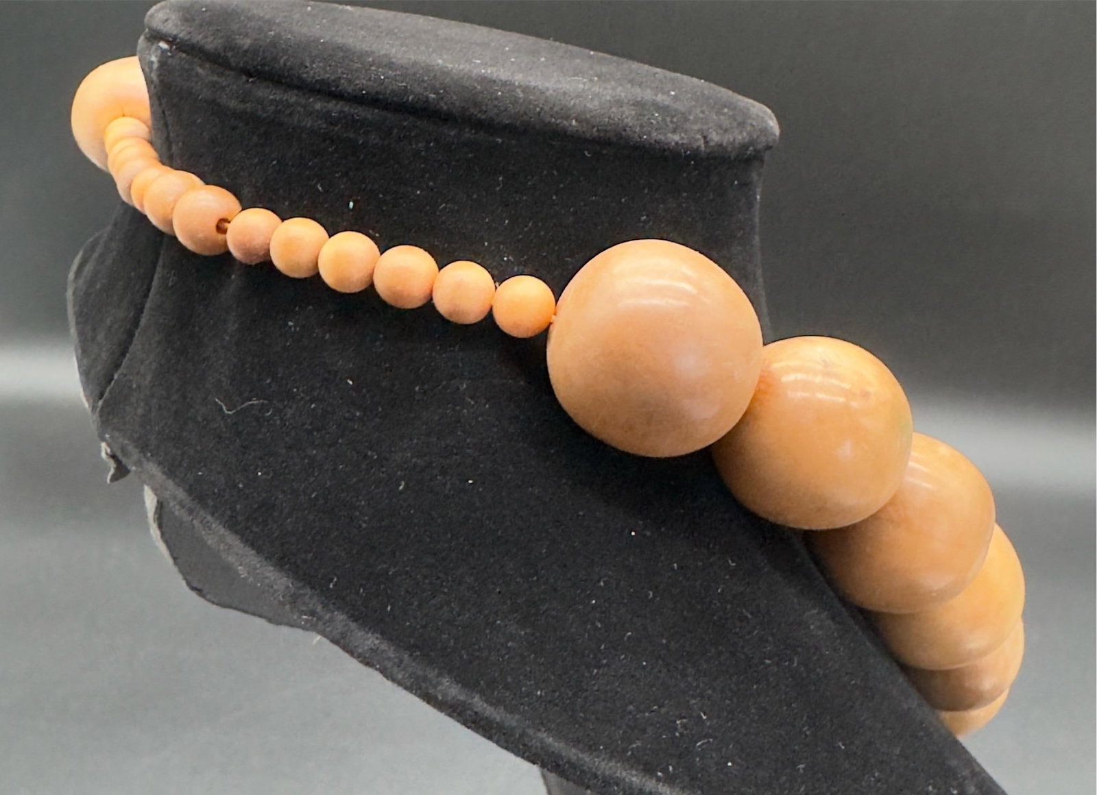1930s African Copal Faux Amber Trade Bead Necklace and Bracelet Set, Brown. - 7
