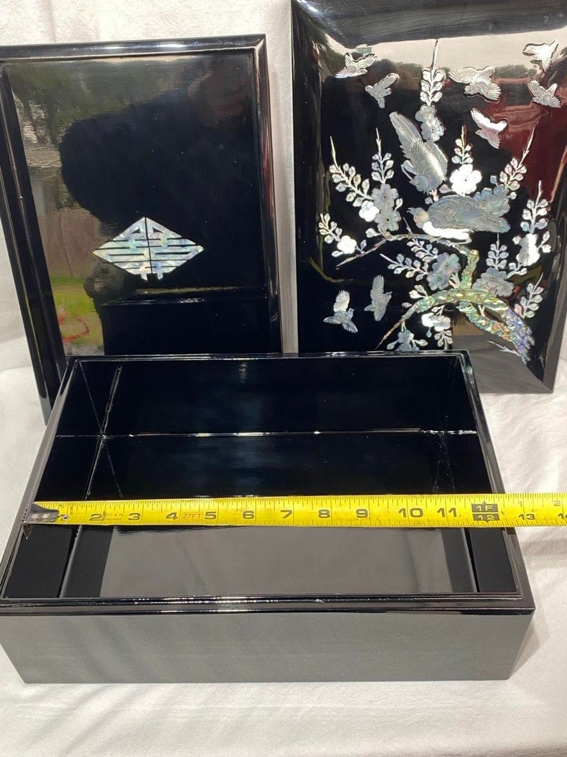 Late 20th Century Korean Mother-of-Pearl Lacquer Document Box With Birds & Blossoms - 8