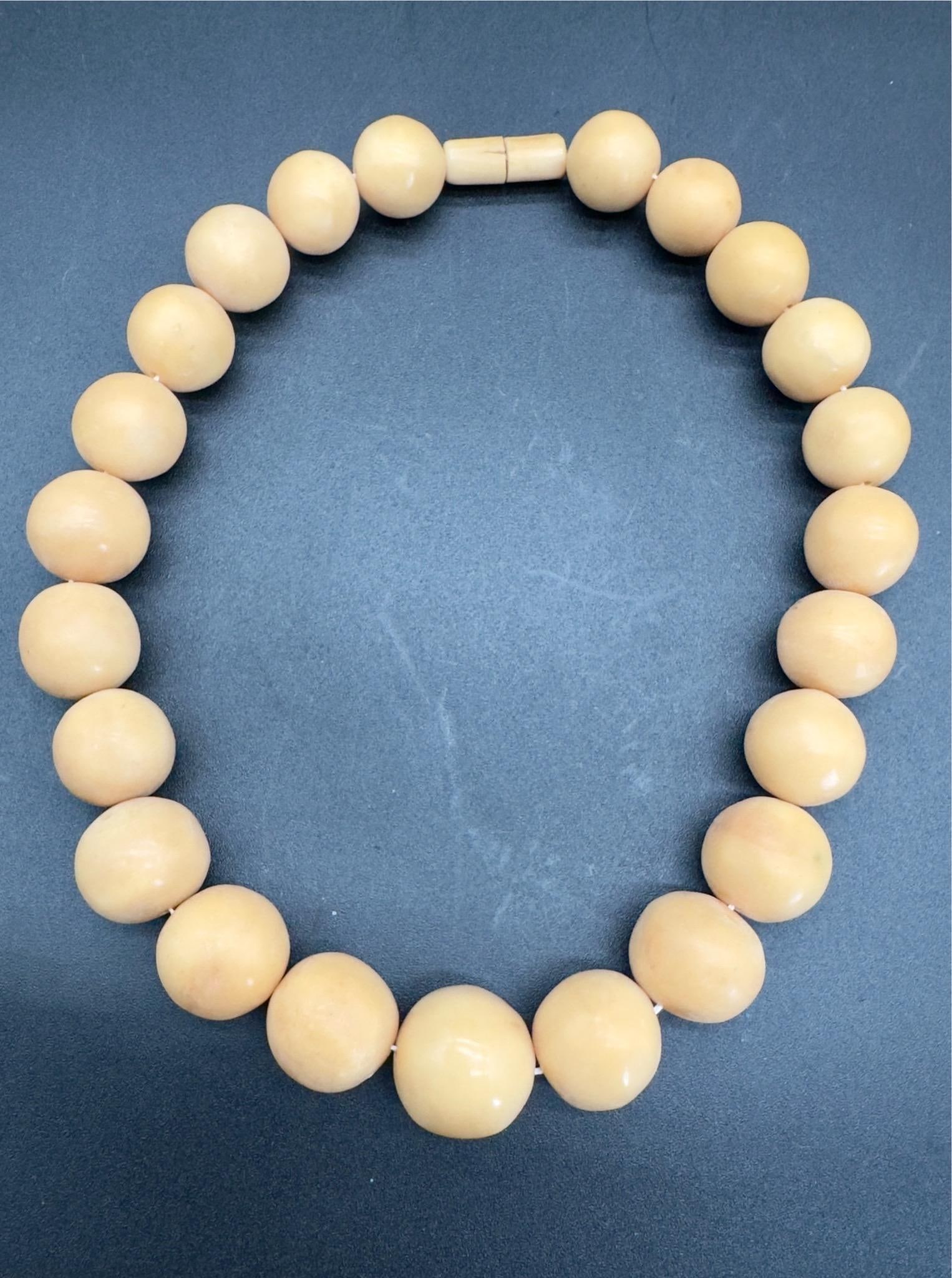 1930s Moroccan Mastic Copal Beaded Tribal Necklace - 3