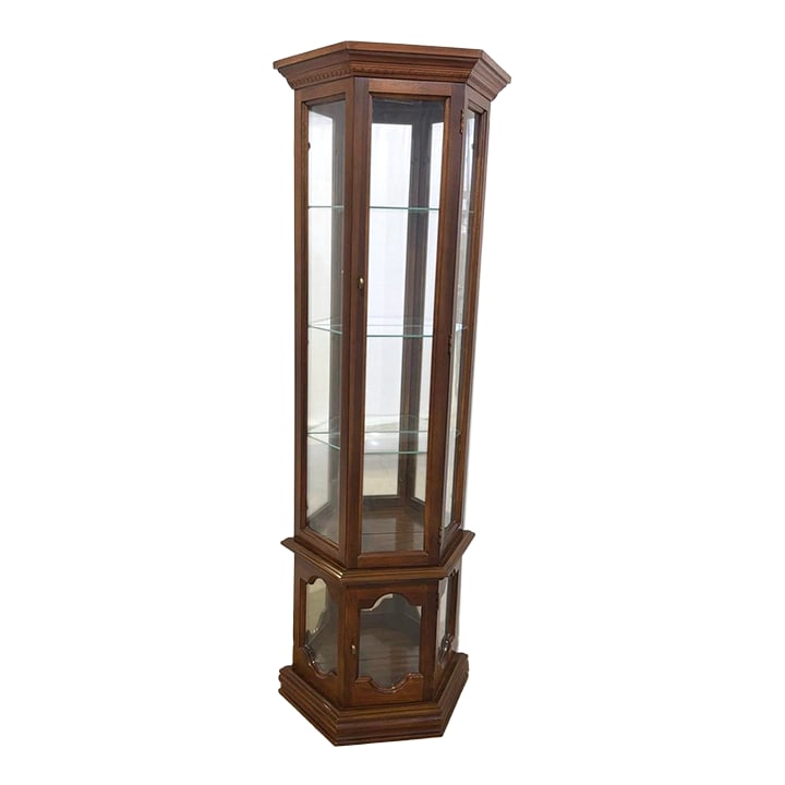 Mid 20th Century Pulaski Walnut Lighted Curio Cabinet: Pulaski Walnut Lighted Curio Cabinet. It has 2 doors, three glass shelves. It measures 70"Hx 24"Wx 10 1/2"D. Local Northeastern Pennsylvania Estate Find. Condition: Alterations: Original Condition
