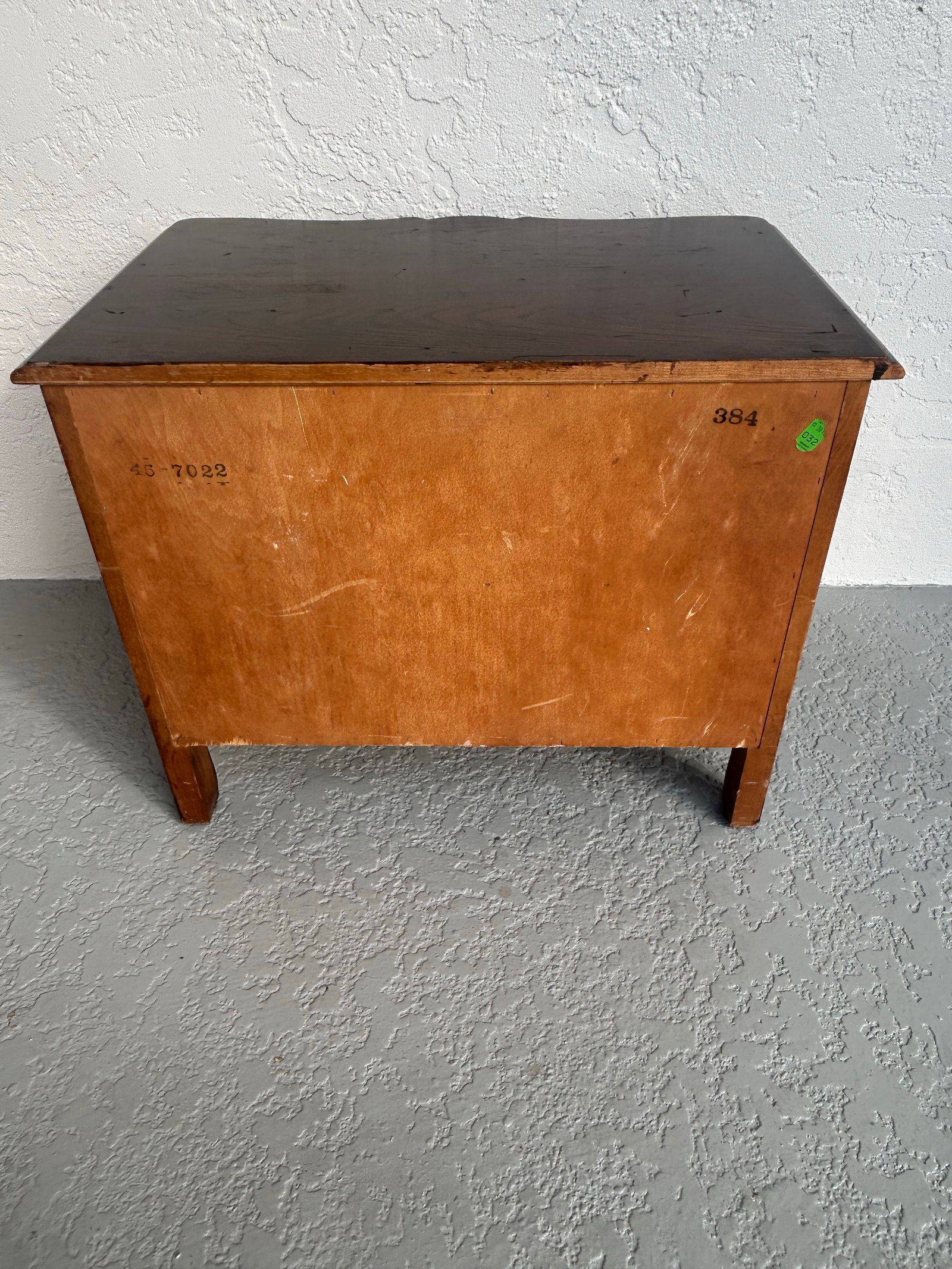 1980s Henredon French Provincial Louis XV Carved Oak Nightstand - 7