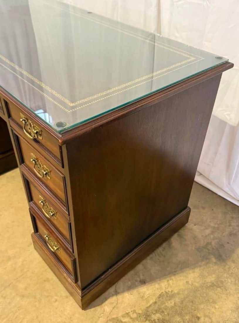 Vintage Sligh Furniture Chippendale Mahogany and Tooled Leather Top Partners Desk With Glass - 10