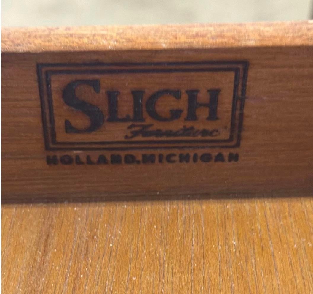 Vintage Sligh Furniture Chippendale Mahogany and Tooled Leather Top Partners Desk With Glass - 17