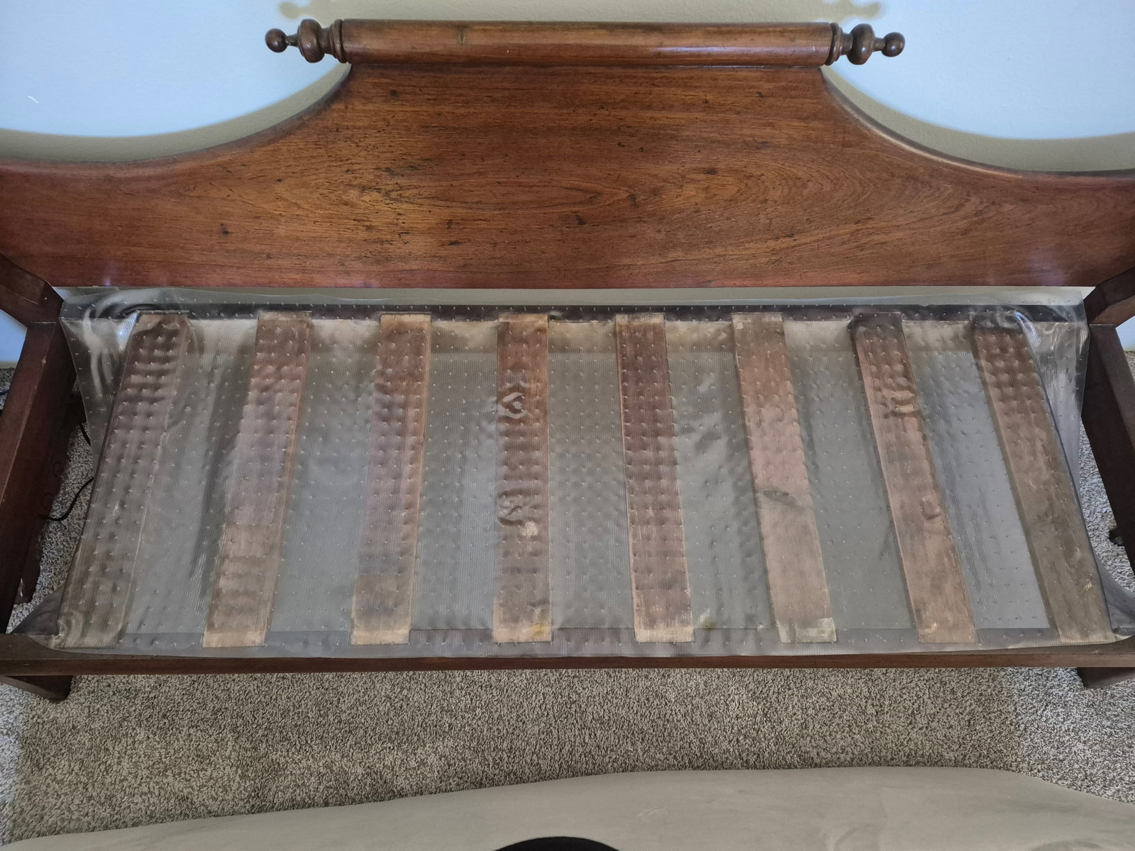 1860 - 70 Australian Regency Cedar Miner Bench - 2