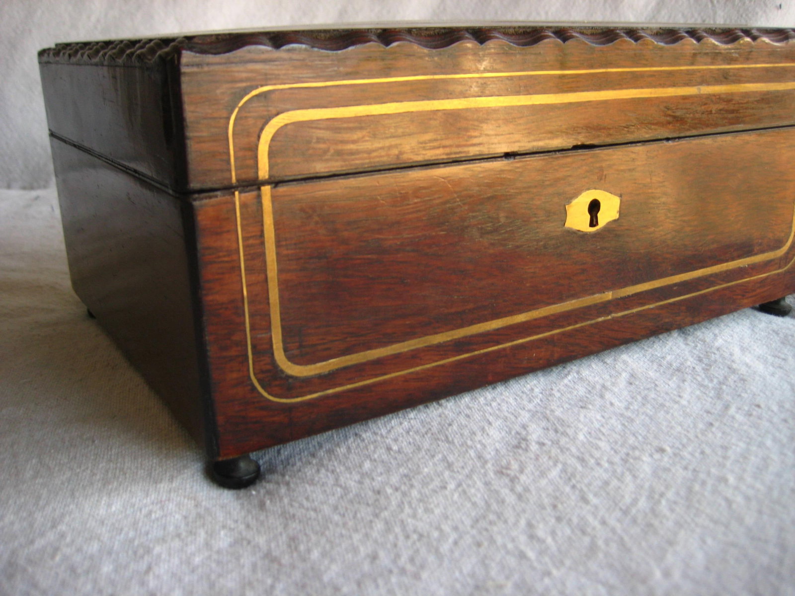 Mid 19th Century French Napoleon III Sewing Box - 9