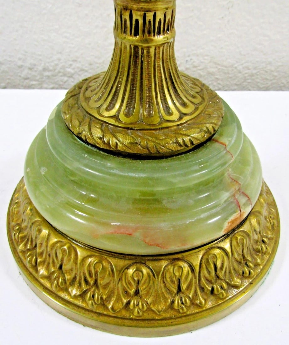 Antique French Neoclassical Green Onyx and Gilt Bronze Garland and Satyr Mounts Table Lamp - 3