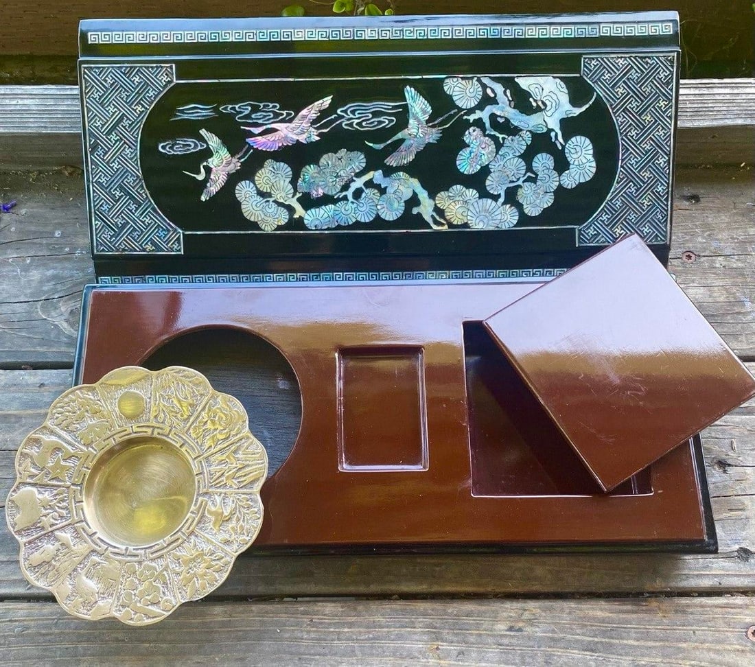 Large Vintage Korean Black Lacquer Mother-of-Pearl Scholar's Box With Brass Dish Insert - 11