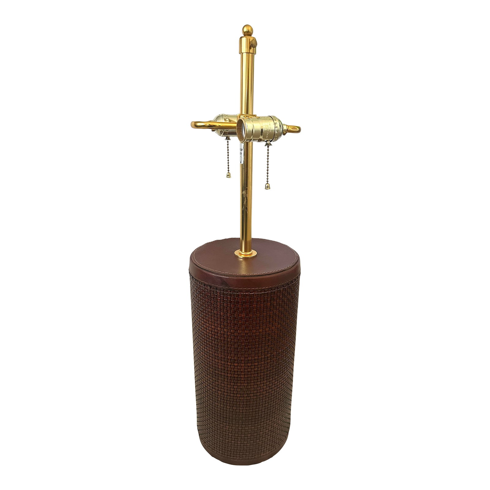 Baker Knapp & Tubbs Wrapped Woven Leather & Brass Cylinder Table Lamps: MCM Baker Knapp & Tubbs Wrapped Woven Leather w/Brass Hardware Woven leather with a band of leather at top and bottom and has brass hardware with pull strings and a switch on cord as well. Marked on