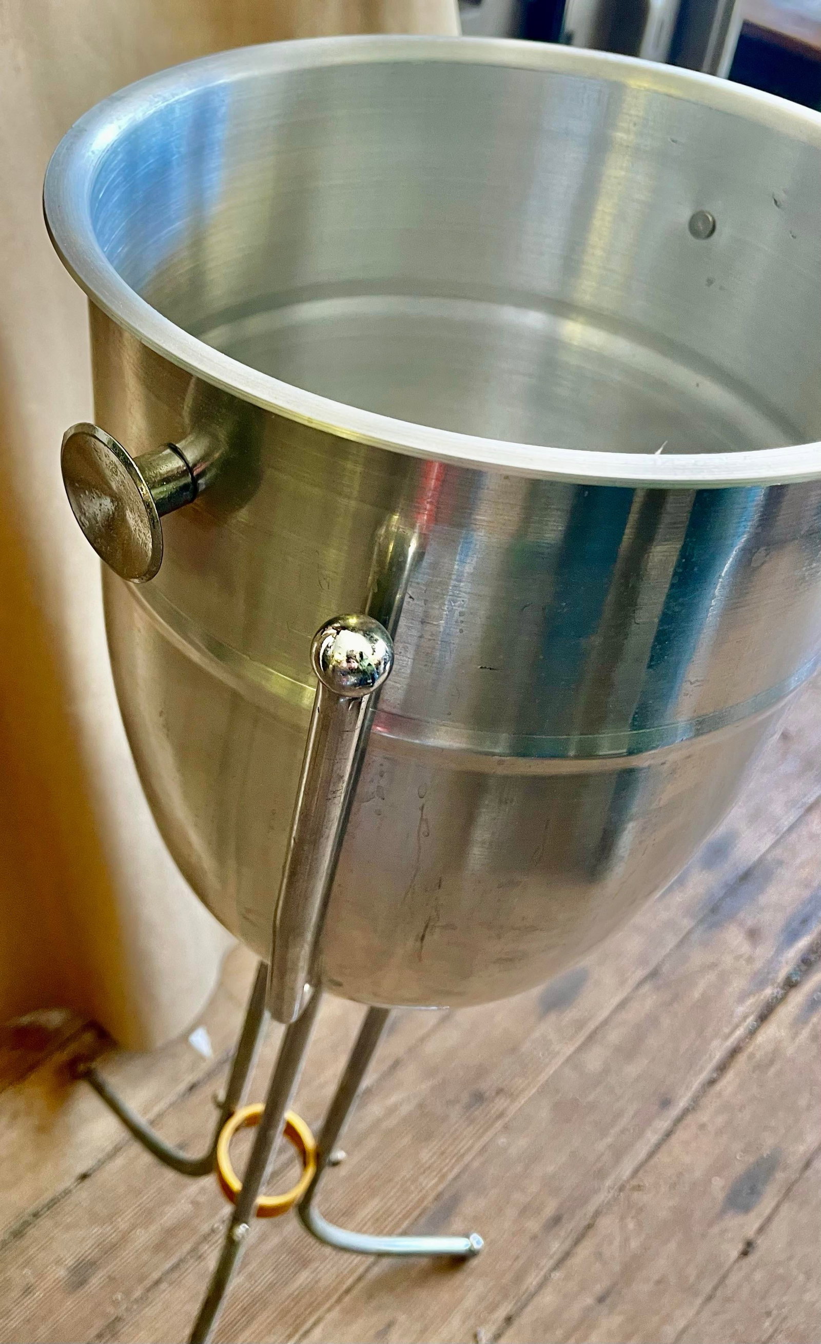 Mid 20th Century Hollywood Regency Ice Bucket/Wine Cooler Server W/ Stand - 6