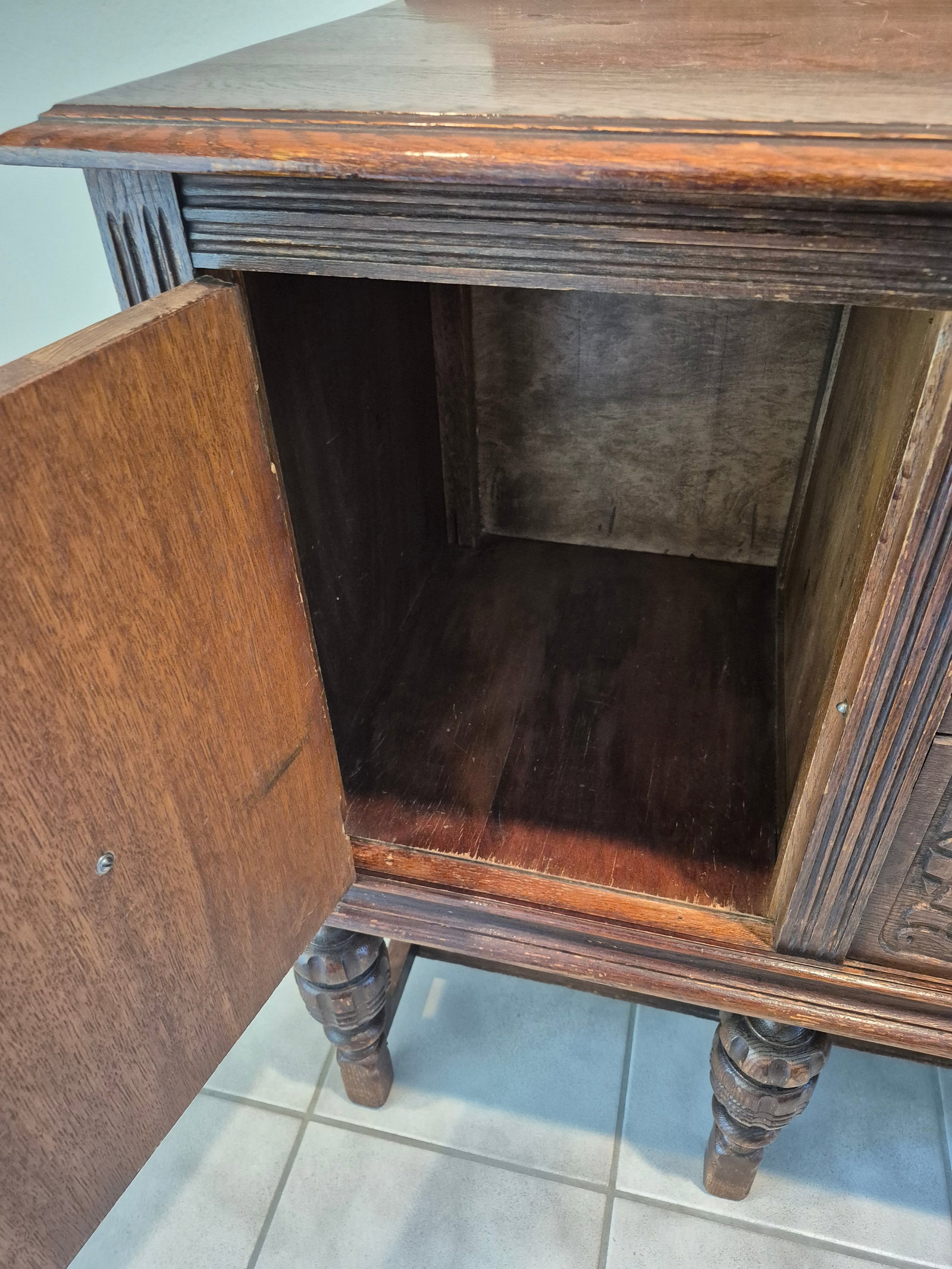 1920s Oak Jacobean Revival Buffet Sideboard - 5