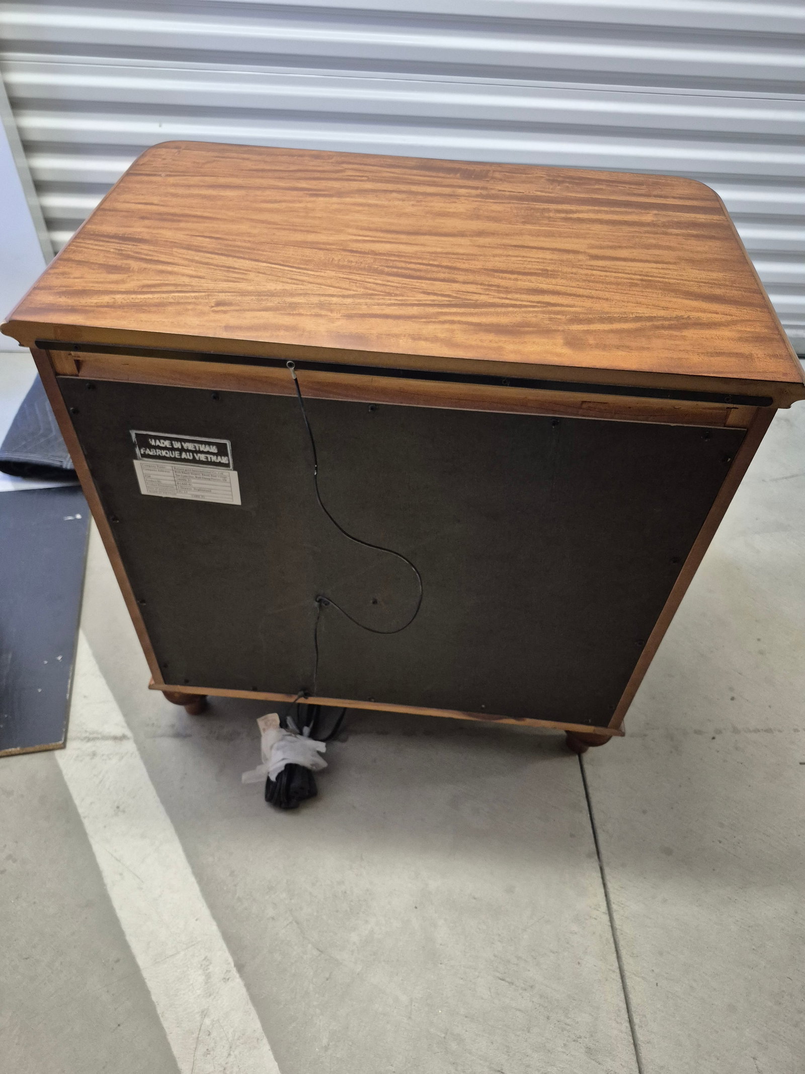 Magnussen Palm Bay Style 3-Drawer Nightstand - 2