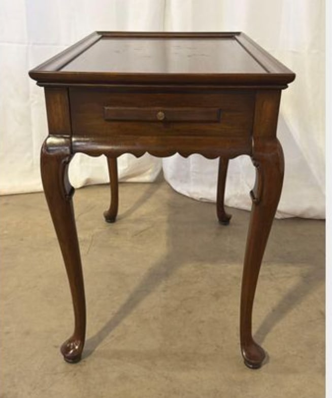 1981 Ethan Allen Georgian Court Queen Anne Cherry Tea Table With Pull Out Trays - 4