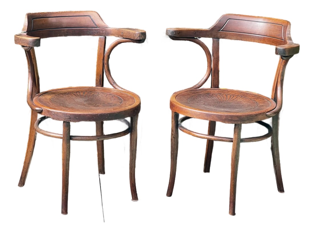 Pair of Antique Thonet-Style Bentwood Armchairs (1 of 12)