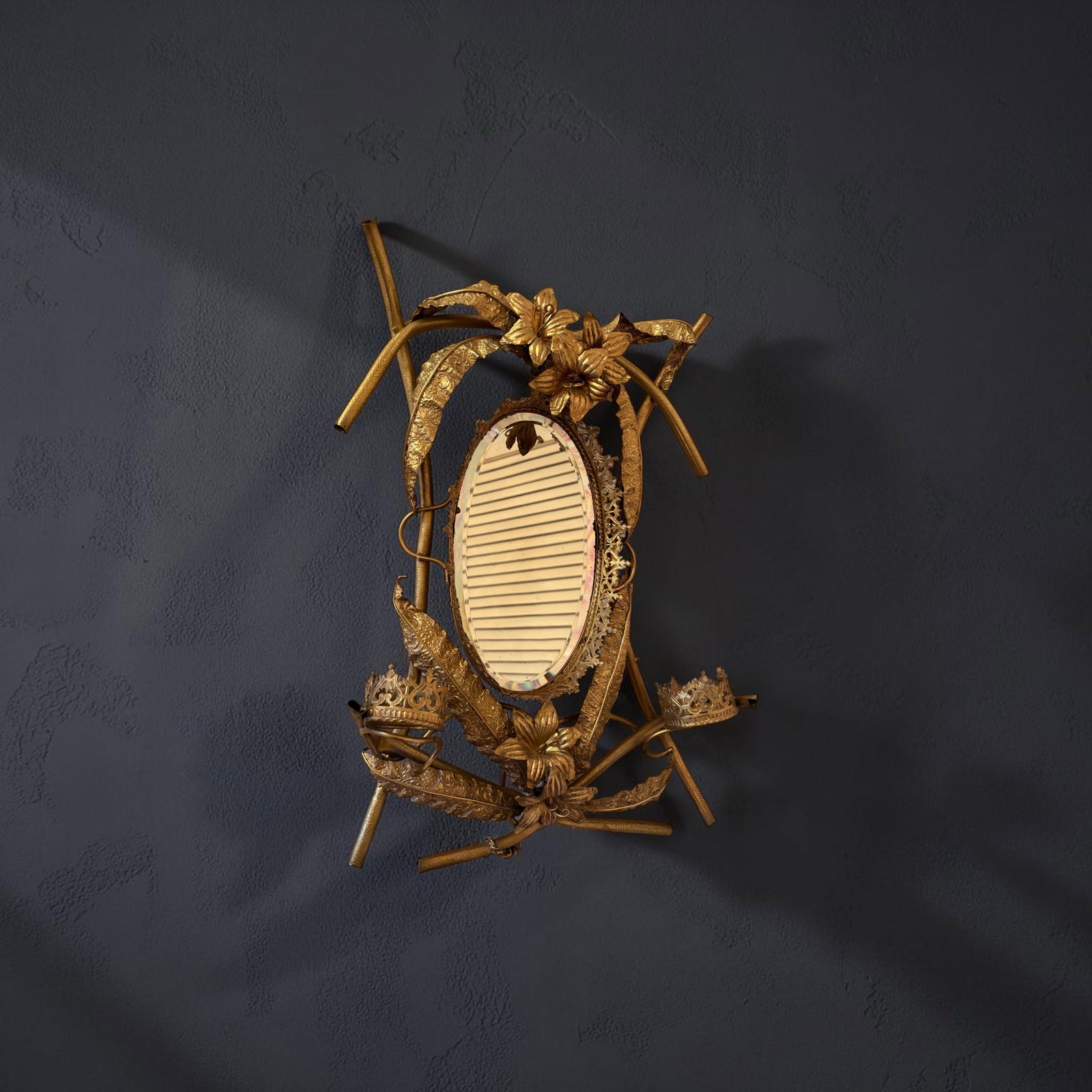 Vintage Art Deco Gilted Metal "Sleeping Beauty" Floral Mirror in the Style of Claude Lalanne - 4