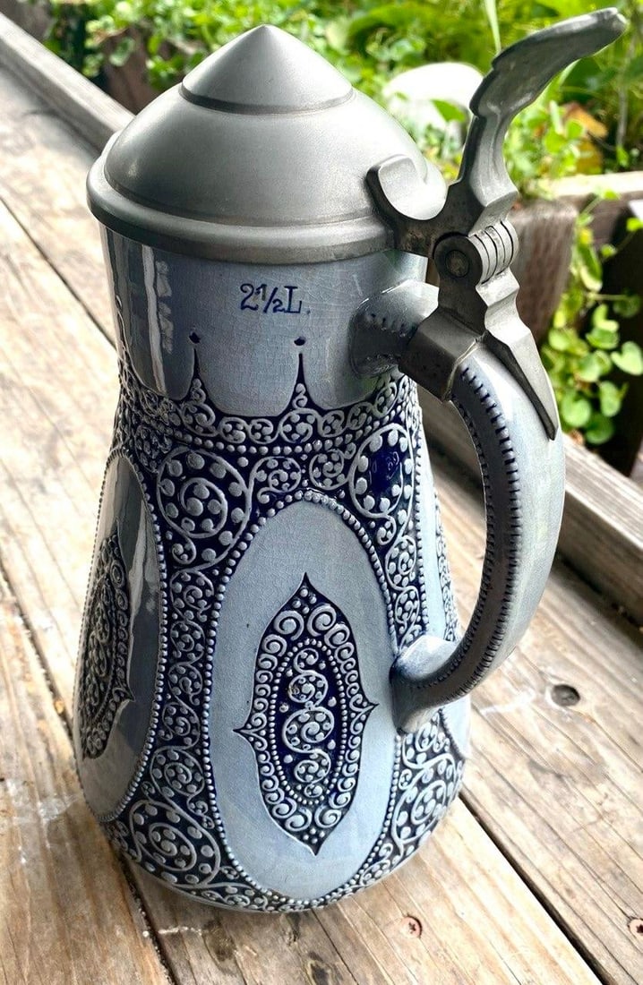 Wick-Werke German Jugendstil Salt-Glazed Stoneware 21/2-Liter Lidded Pitcher, C. 1920s - 2