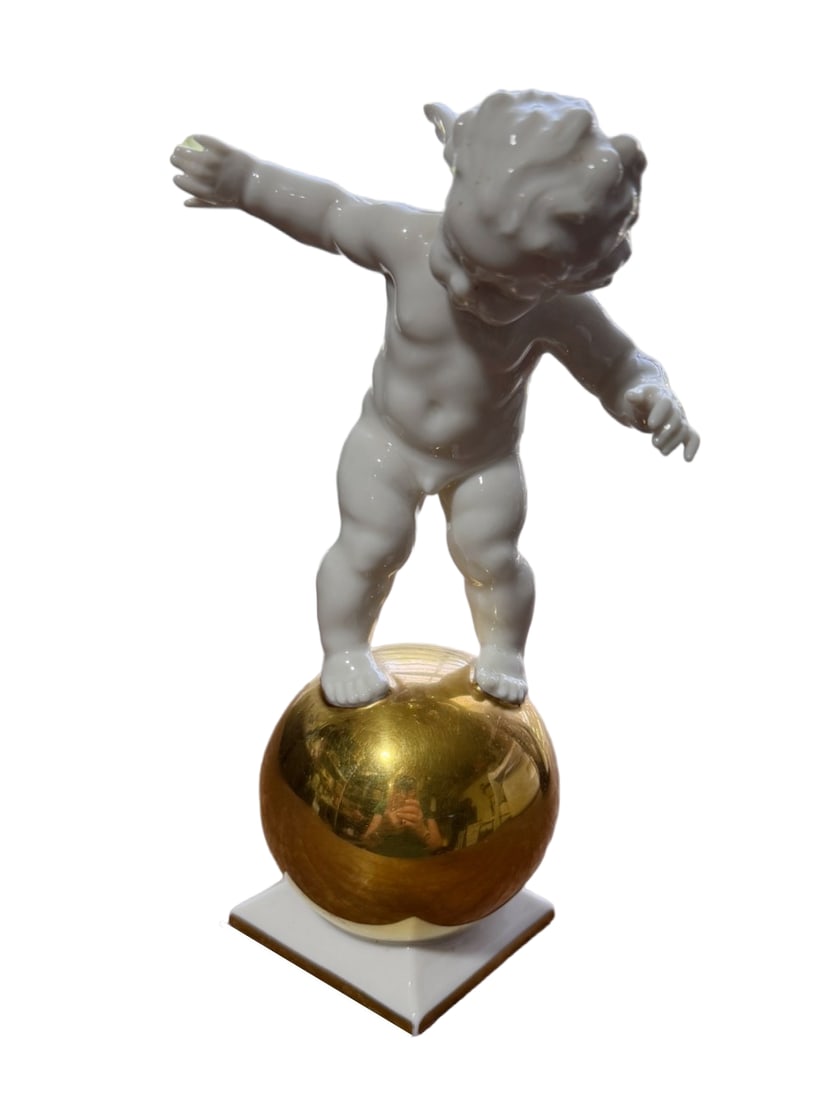 Vintage 40s Hutschenreuther Karl Tutter Putto Cherub on Gold Sphere Figurine - 2
