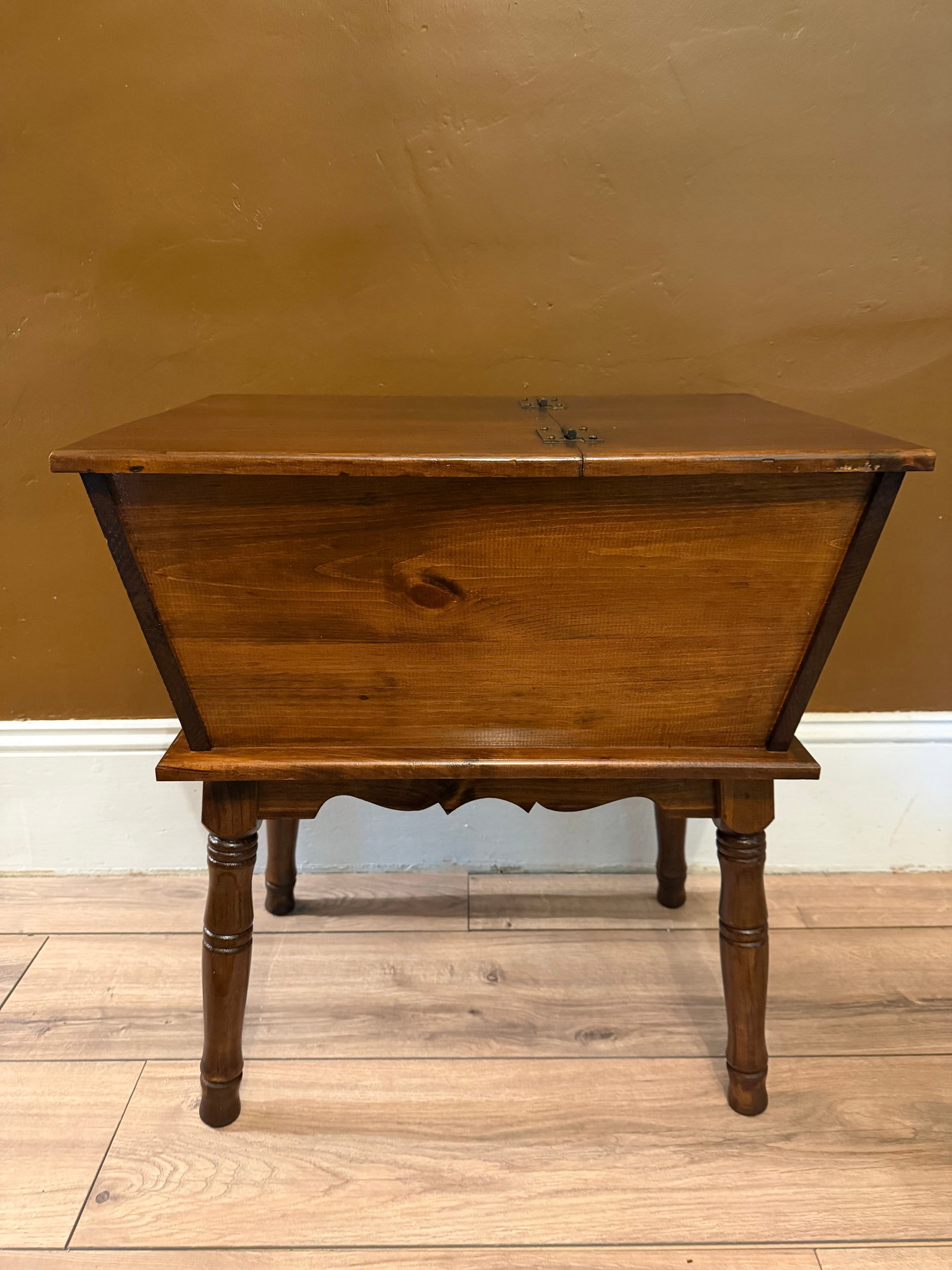 1977 Ethan Allen "Old Tavern" Solid Pine Dough Box End Table With Storage - 8